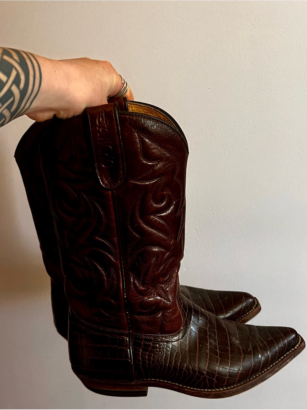 Women's Dark Brown Croc-Embossed Leather Western Heeled Boots